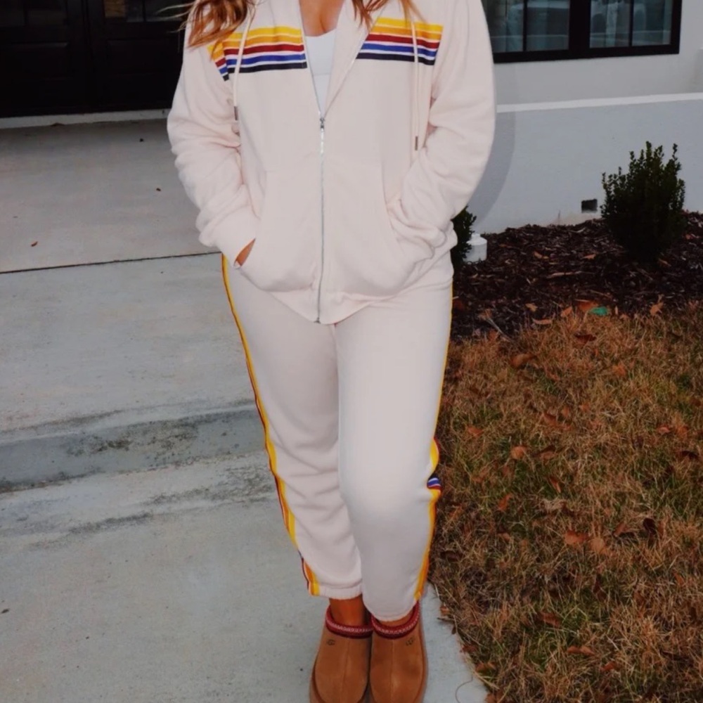 Boutique cream sweat set NWT